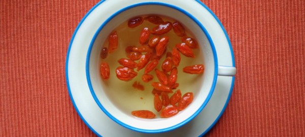 gesunder Tee aus Goji Beeren