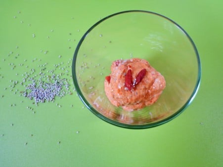 Goji Chia Pudding