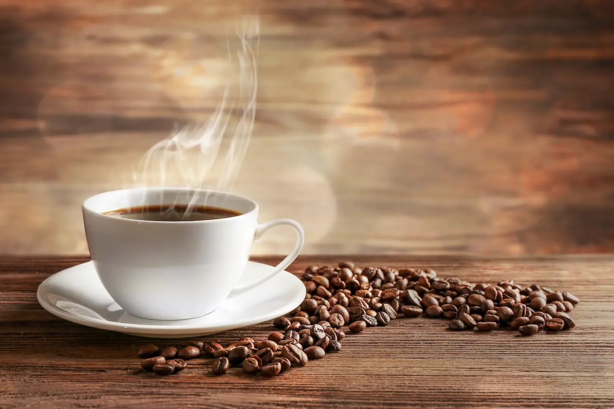 Schwarzer frischer Kaffee - gesund oder ungesund?